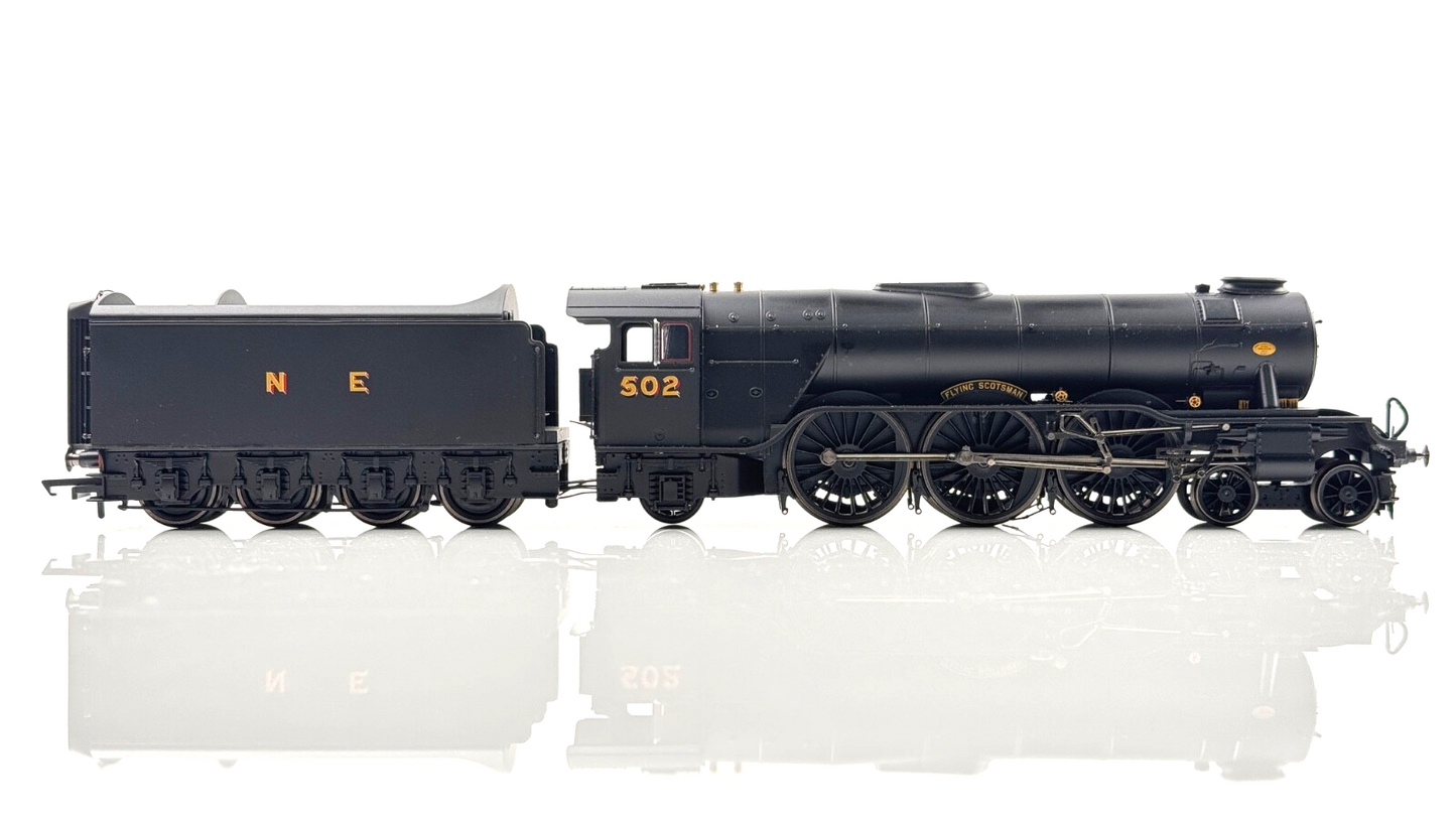 HORNBY 00 GAUGE - R3100 - NE BLACK 4-6-2 CLASS A3 'FLYING SCOTSMAN' - DONOR BOX