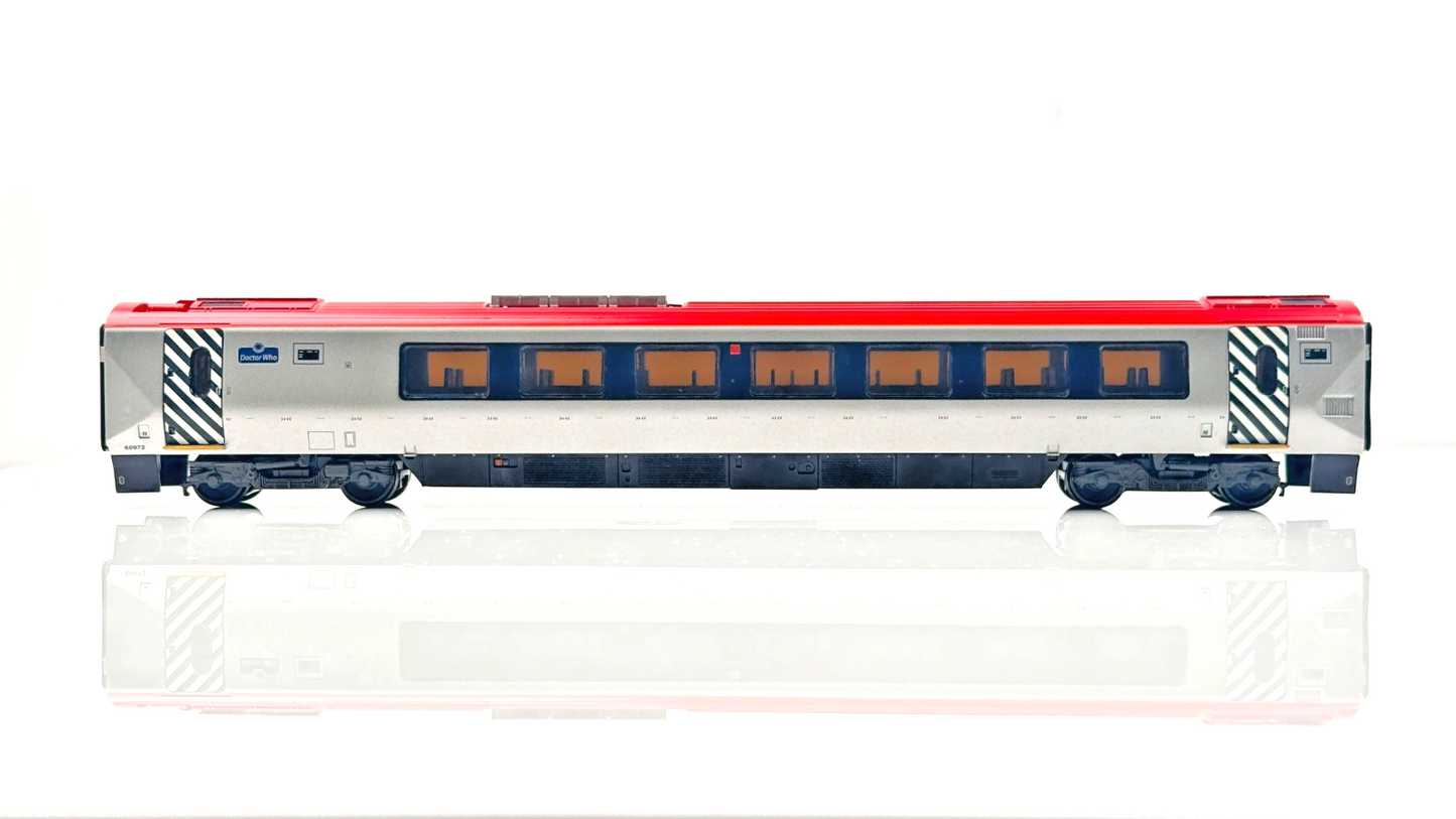 BACHMANN 00 GAUGE - 32-627 - CLASS 221 VIRGIN TRAINS DR WHO 221122 SUPER VOYAGER