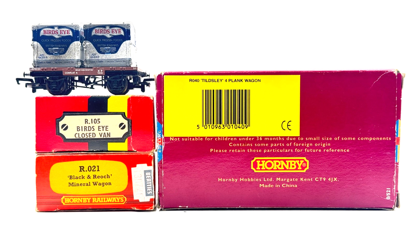 HORNBY/BACHMANN 00 GAUGE - 4 X WAGONS BIRDS EYE BLACK & REOCH TILDESLEY - UB