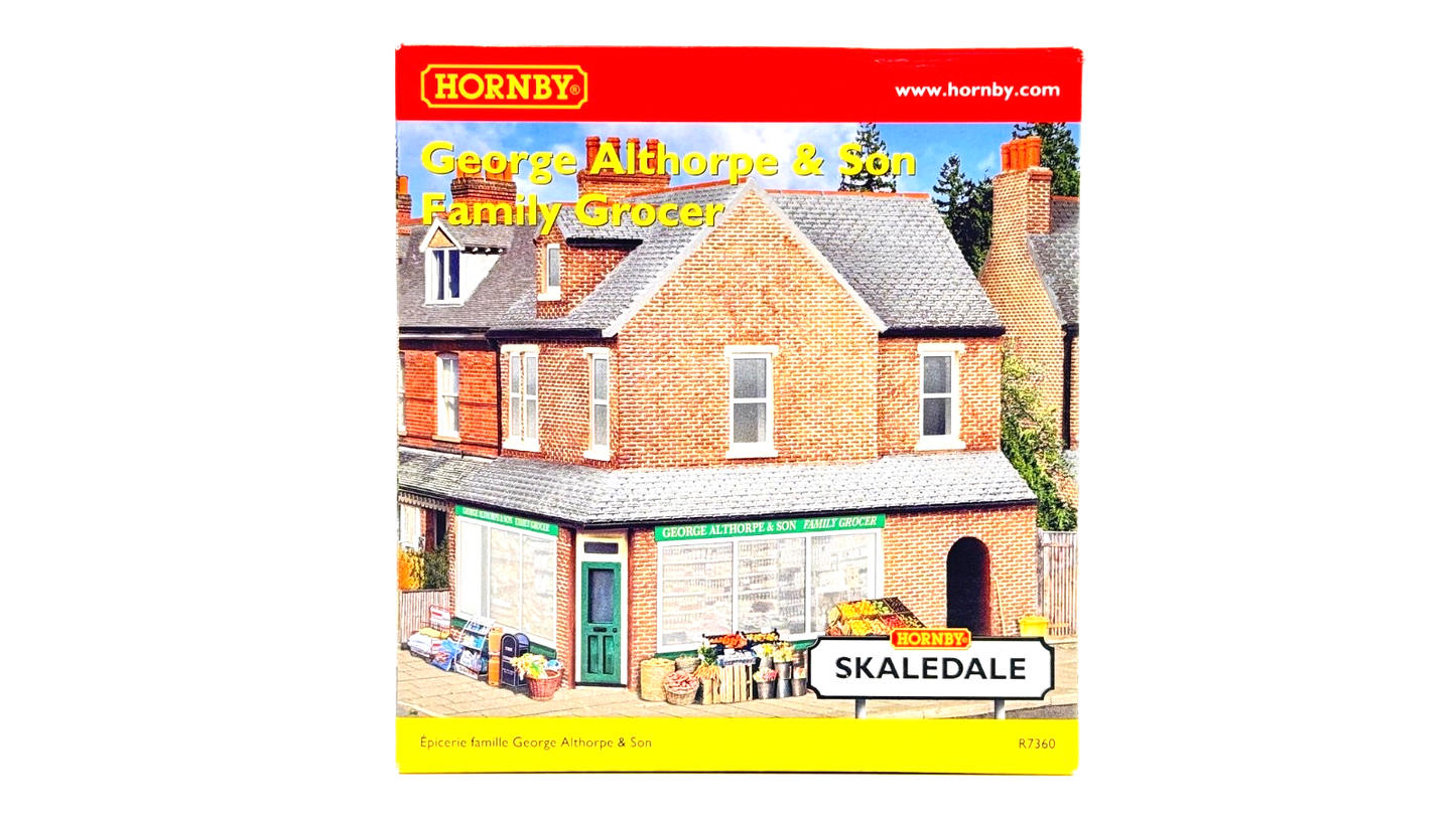 HORNBY 00 GAUGE SKALEDALE - R7360 - GEORGE ALTHORPE FAMILY GROCER SHOP NEW BOXED