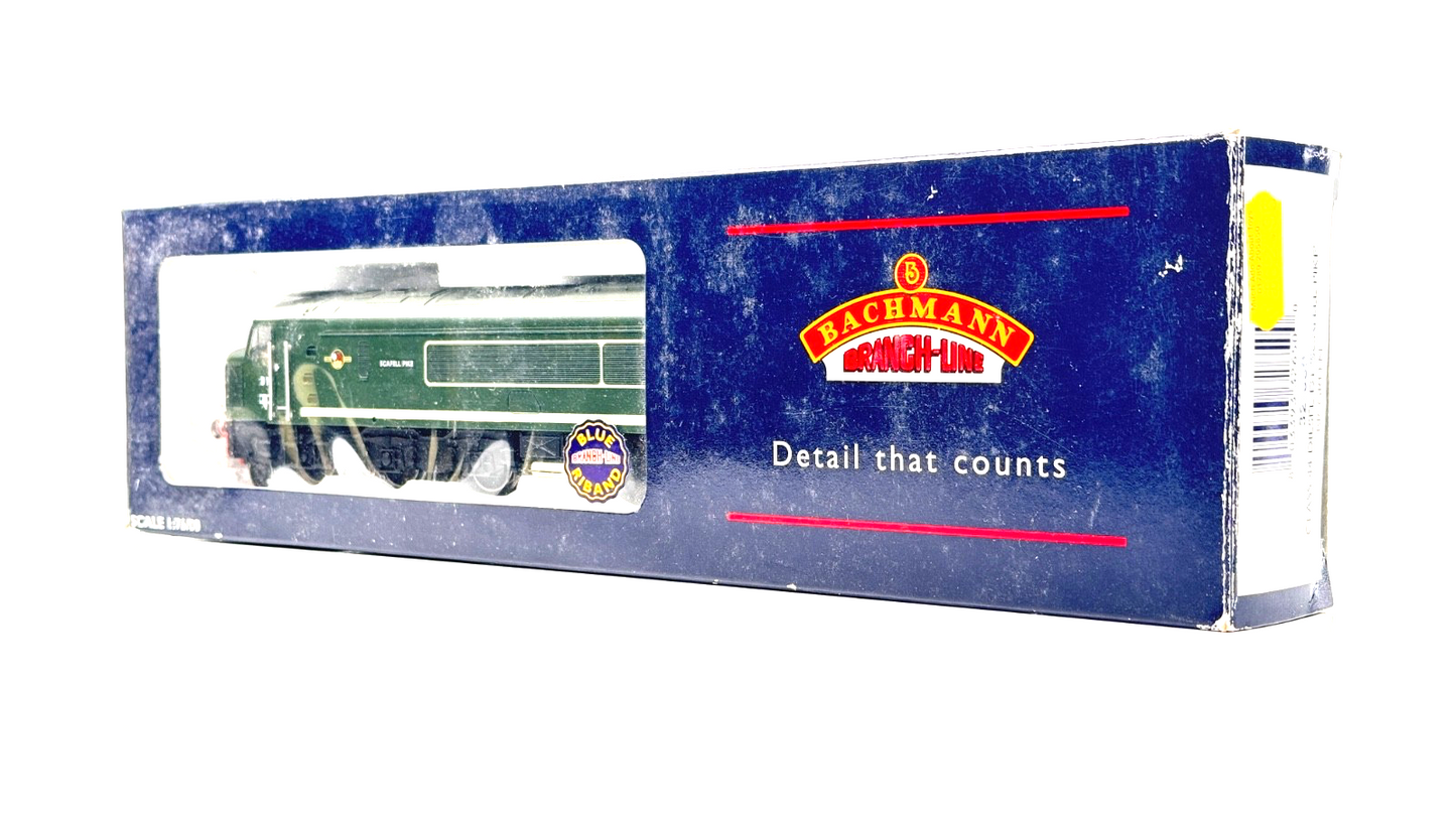 BACHMANN 00 GAUGE - 32-675 - CLASS 44 DIESEL D1 SCAFELL PIKE BR GREEN - BOXED
