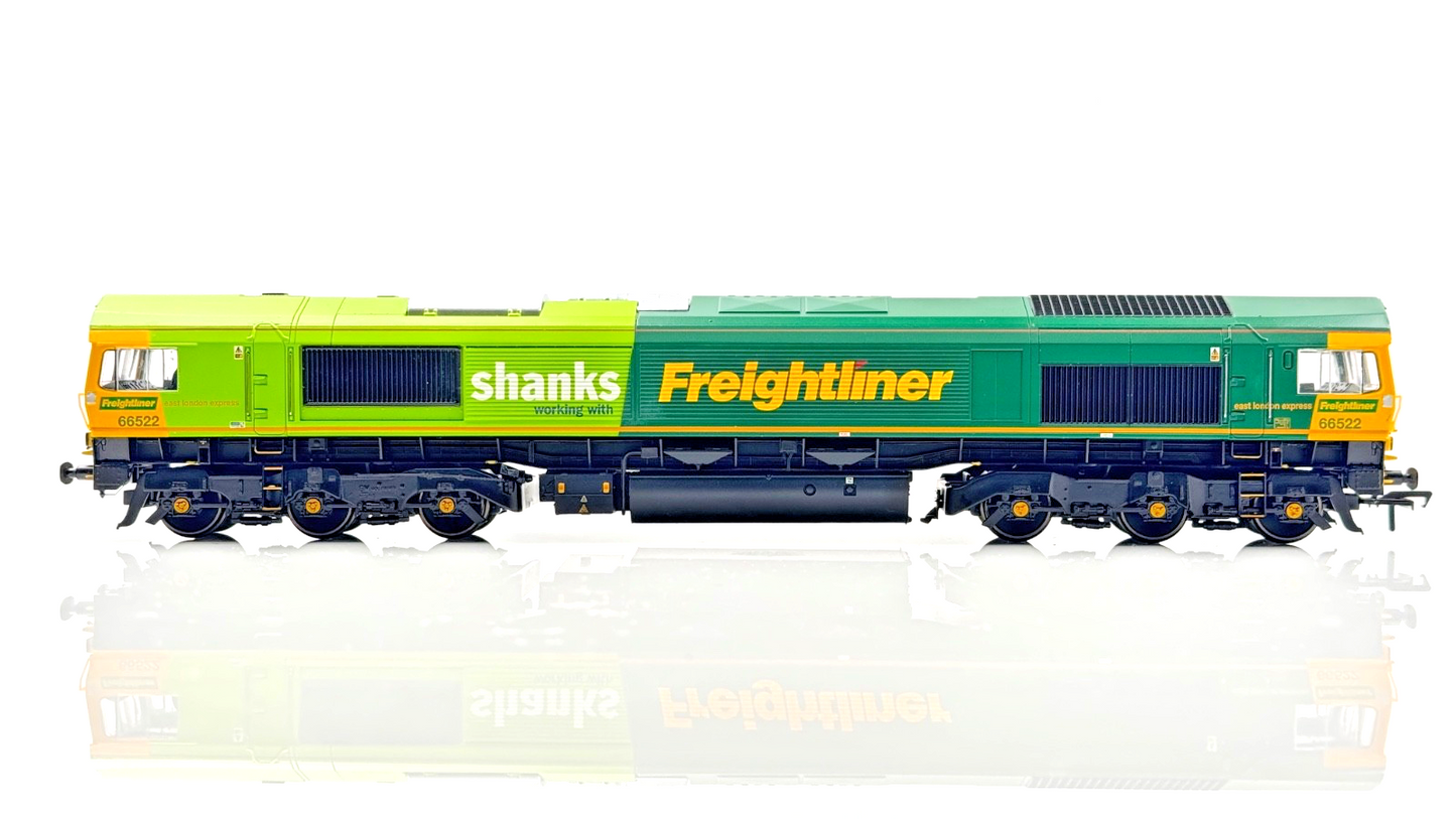 BACHMANN 00 GAUGE - 32-726Z - CLASS 66 DIESEL 66522 FREIGHTLINER SHANKS - BOXED