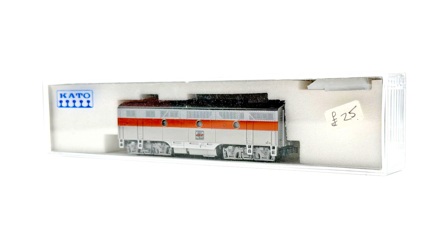 KATO N GAUGE - WESTERN PACIFIC F3B MOTORISED DIESEL UNIT ONLY BOXED