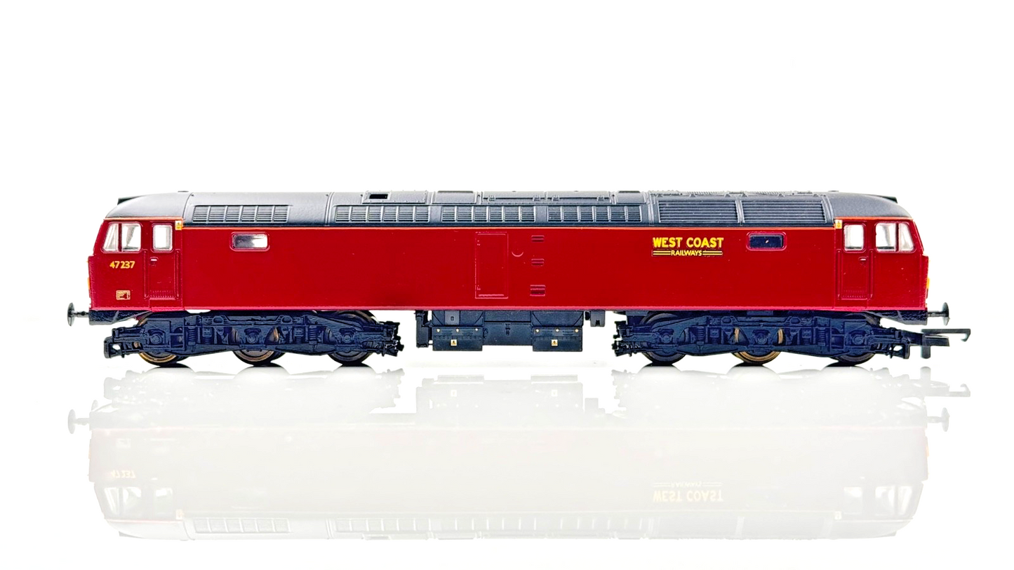 LIMA 00 GAUGE - CLASS 47 DIESEL WEST COAST RAILWAYS MAROON WCR 47237 - UNBOXED