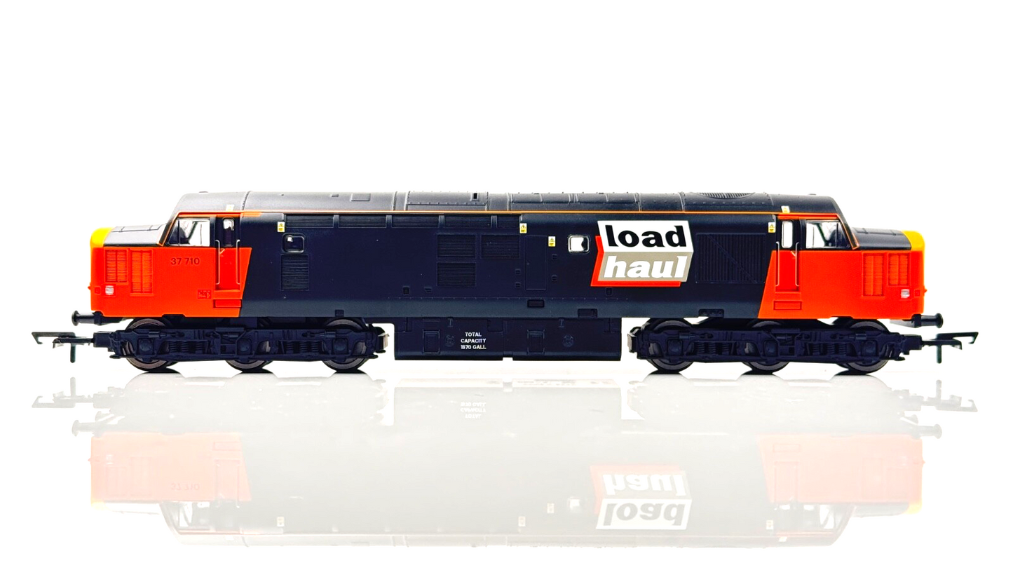 HORNBY 00 GAUGE - R30188 - CLASS 37 DIESEL 37710 LOADHAUL ORANGE BLACK - BOXED
