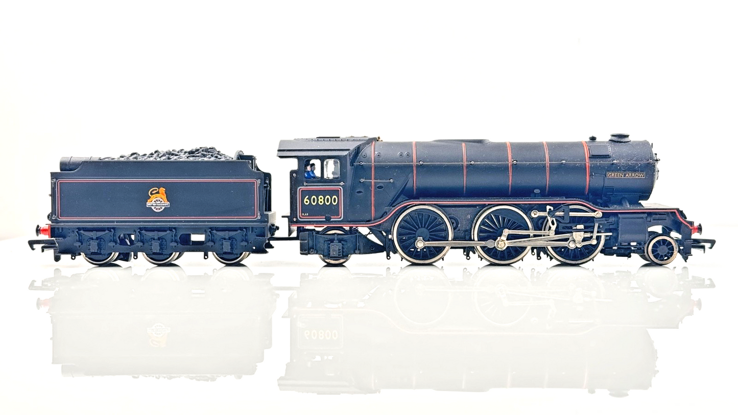 BACHMANN 00 GAUGE - 31-551 - V2 60800 GREEN ARROW BR BLACK LOCOMOTIVE BOXED
