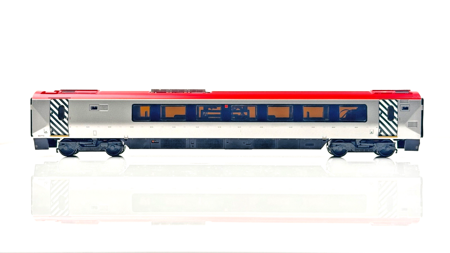 BACHMANN 00 GAUGE - 32-627 - CLASS 221 VIRGIN TRAINS DR WHO 221122 SUPER VOYAGER