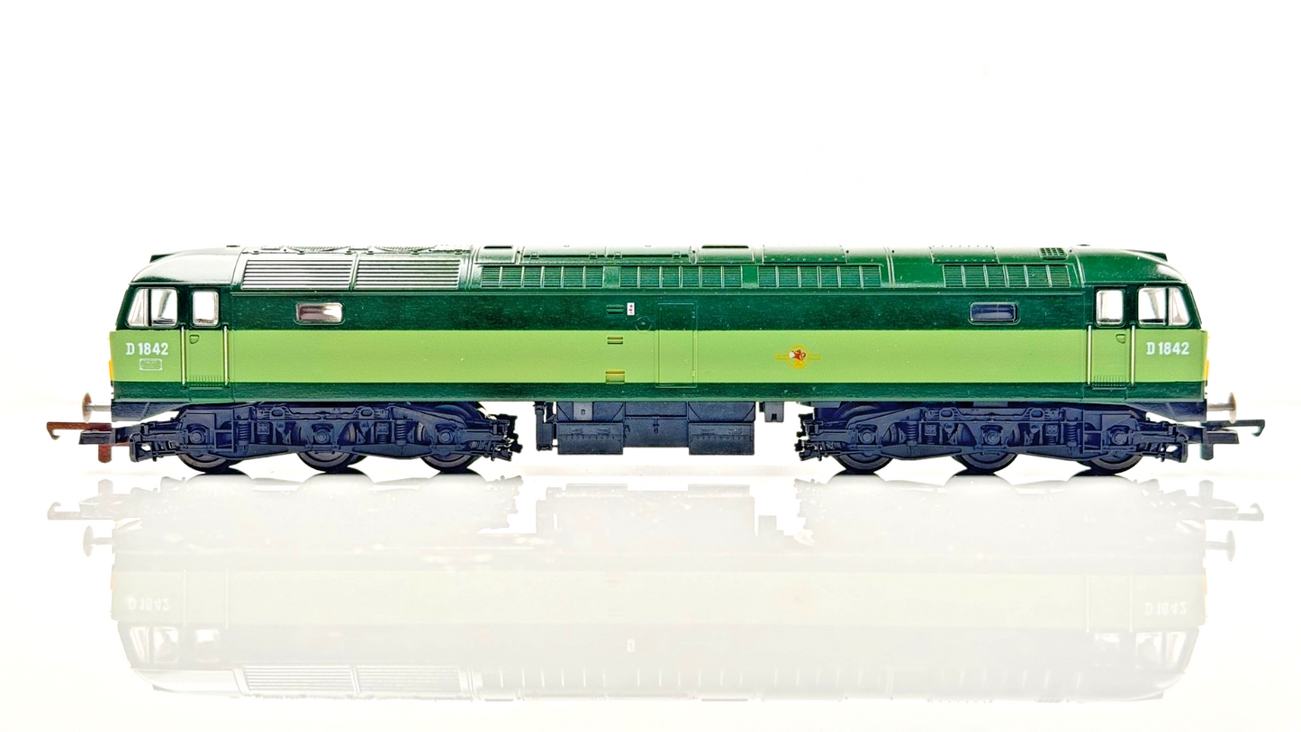 LIMA 00 GAUGE - 205219A - CLASS 47 DIESEL D1842 BR TWO TONE GREEN - BOXED