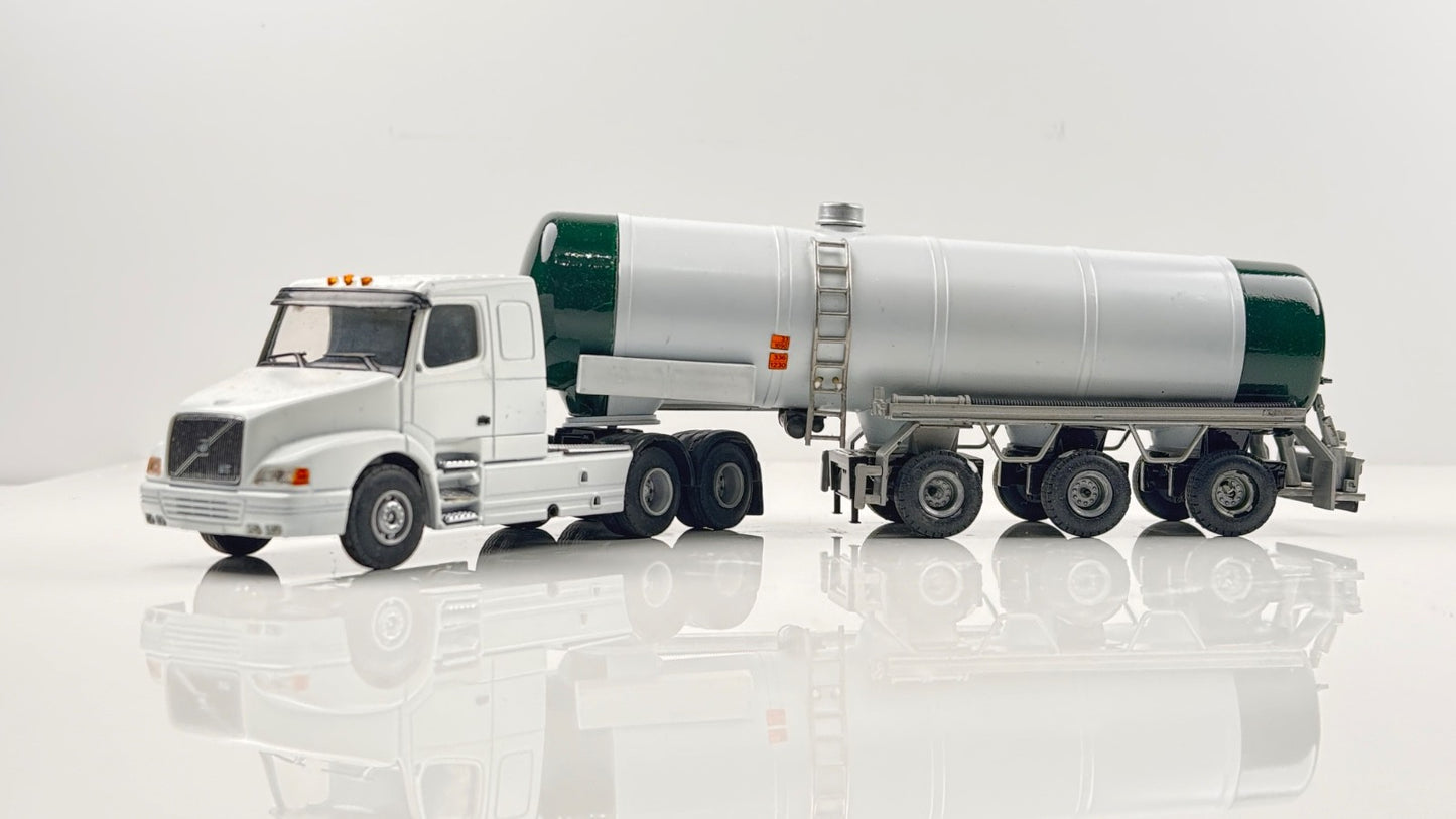 LION TOYS 1/50 SCALE - VOLVO TRACTOR UNIT & GREEN/WHITE TANKER TRAILER - BOXED