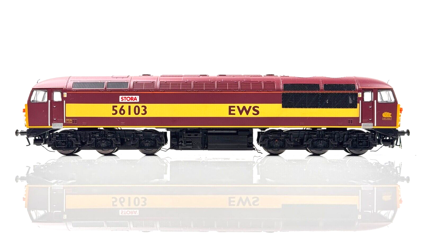 HORNBY 00 GAUGE - R2750 - CLASS 56 DIESEL 56103 EWS MAROON GOLD 'STORA' - BOXED