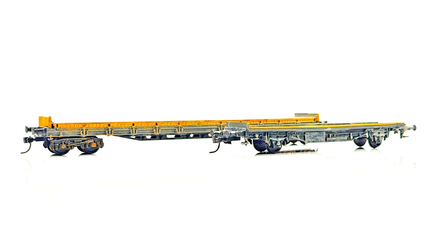KIT BUILT/LIMA 00 GAUGE - PAIR OF CIVIL ENGINEERS DUTCH GREY/YELLOW FLAT WAGONS