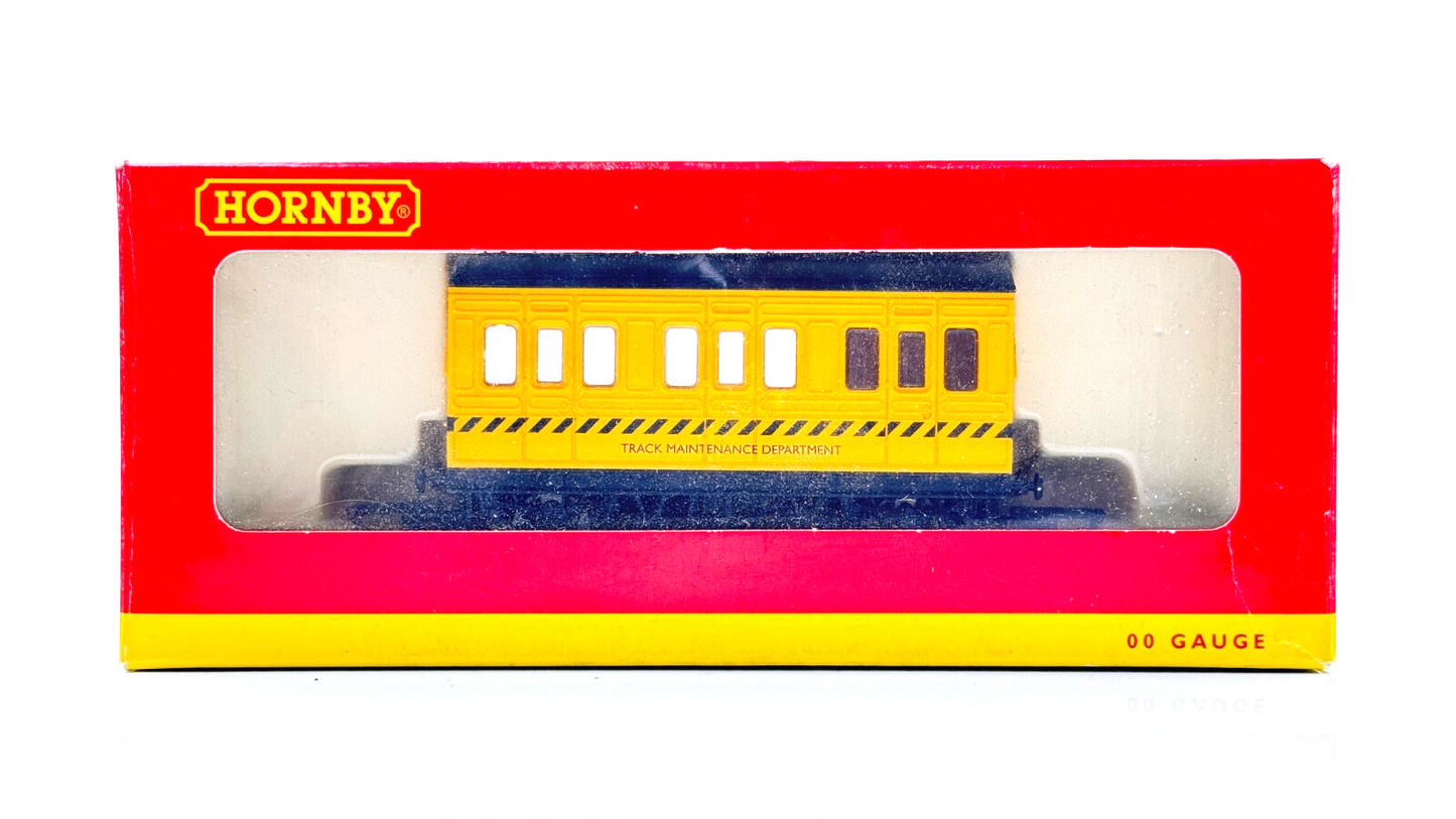 HORNBY 00 GAUGE - R296 - ENGINEERS YELLOW TRACK CLEANING CAR COACH - BOXED