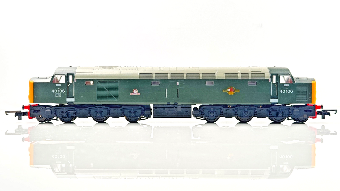 LIMA 00 GAUGE - 205188 - CLASS 40 DIESEL 40106 BR GREEN ATLANTIC CONVEYOR BOXED