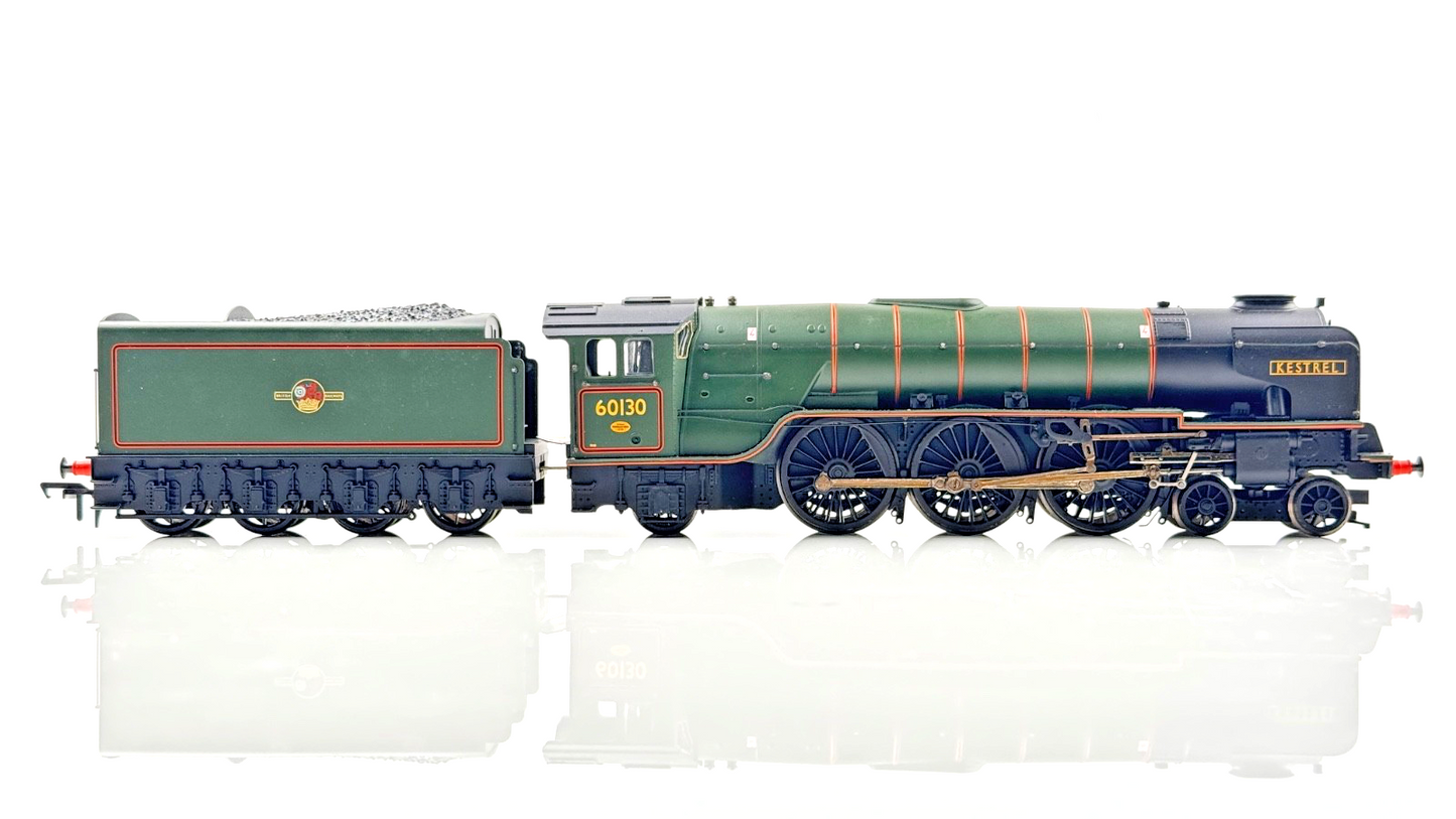 BACHMANN 00 GAUGE - 32-555 - CLASS A1 60130 'KESTREL' BR GREEN LATE CREST BOXED