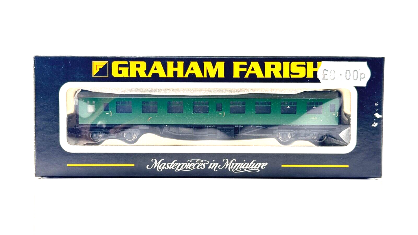 GRAHAM FARISH N GAUGE - 374-001 - MK1 OPEN SECOND SO GREEN (S) - BOXED