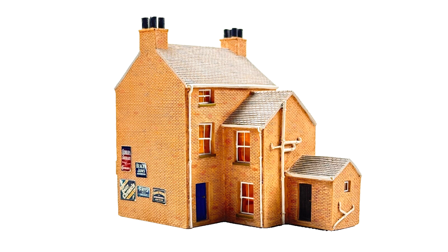 HORNBY 00 GAUGE SKALEDALE - R8555 - RADCLIFFE'S NEWSAGENT SHOP - BOXED