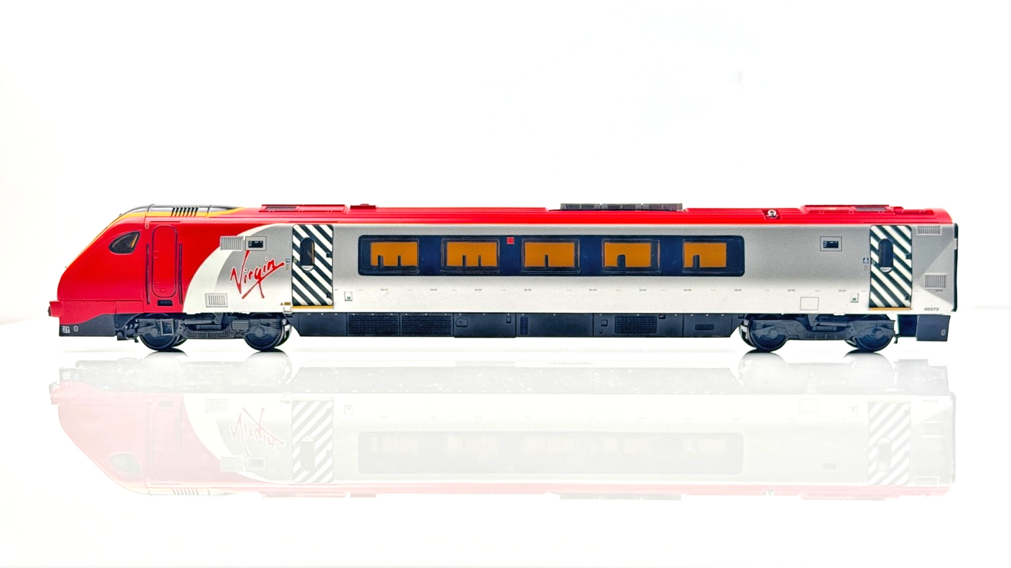 BACHMANN 00 GAUGE - 32-627 - CLASS 221 VIRGIN TRAINS DR WHO 221122 SUPER VOYAGER