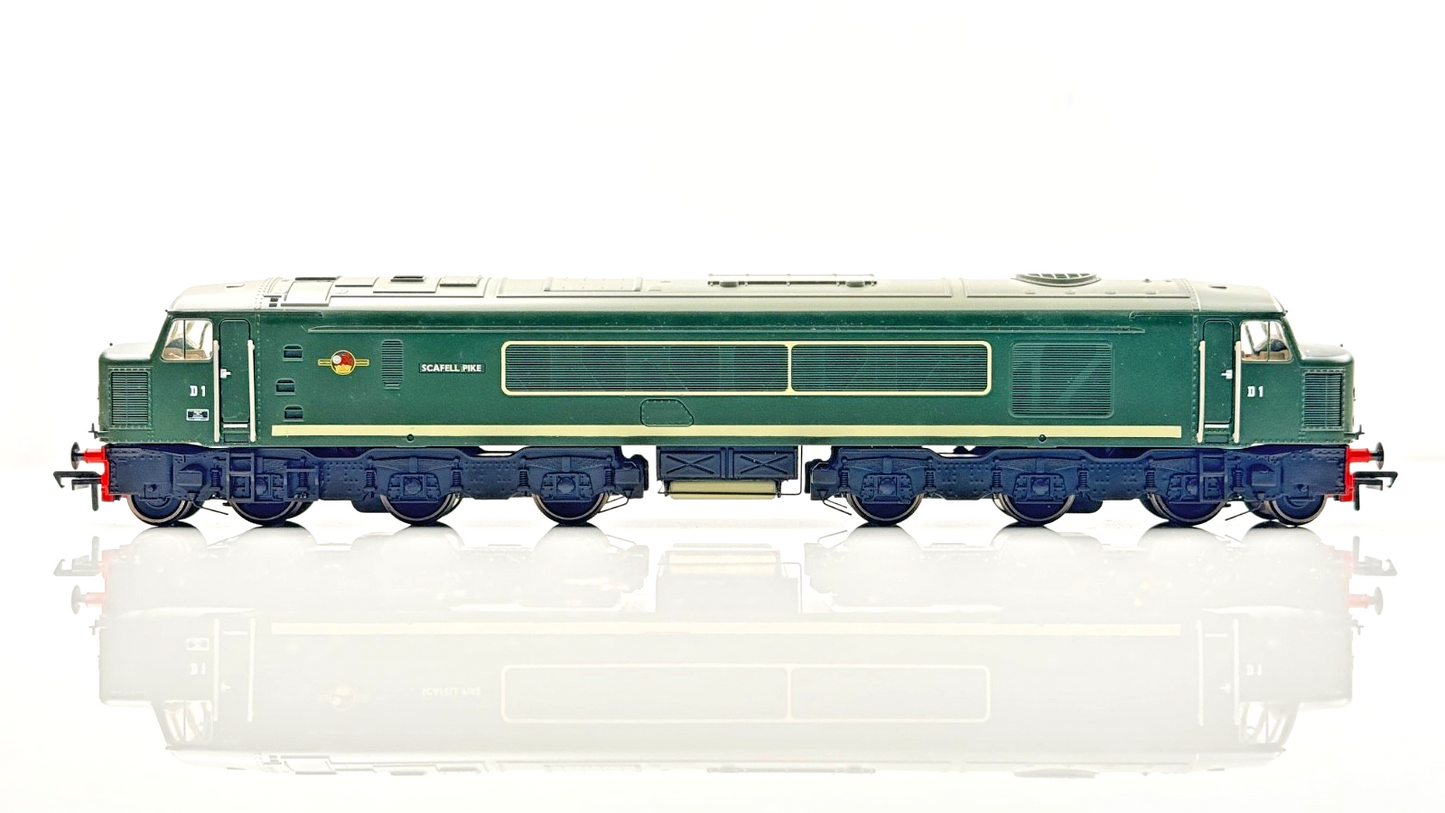BACHMANN 00 GAUGE - 32-675 - CLASS 44 DIESEL D1 SCAFELL PIKE BR GREEN - BOXED
