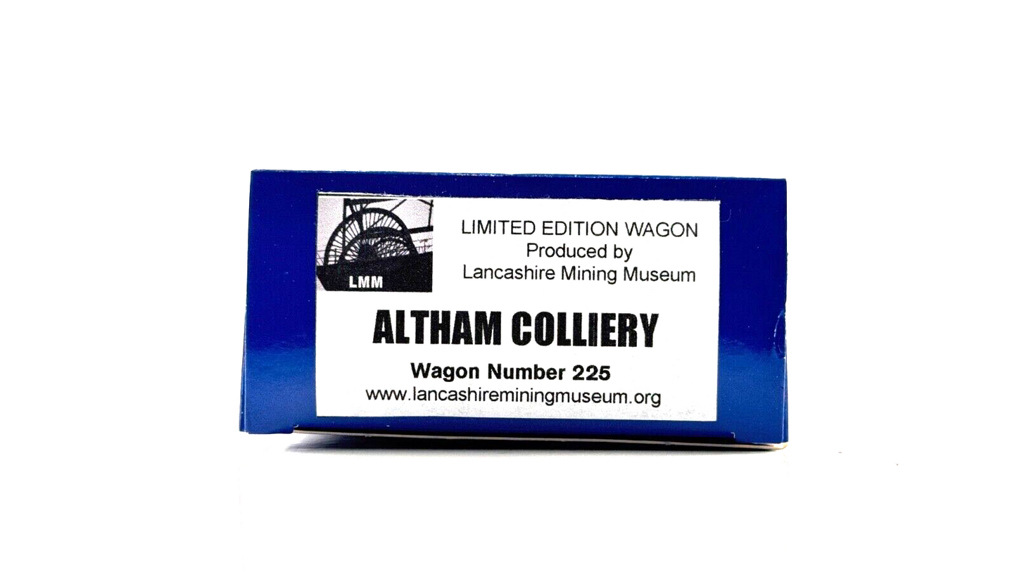 DAPOL 00 GAUGE - ALTHAM COLLIERY ACCRINGTON WAGON NO.225 (LIMITED EDITION)