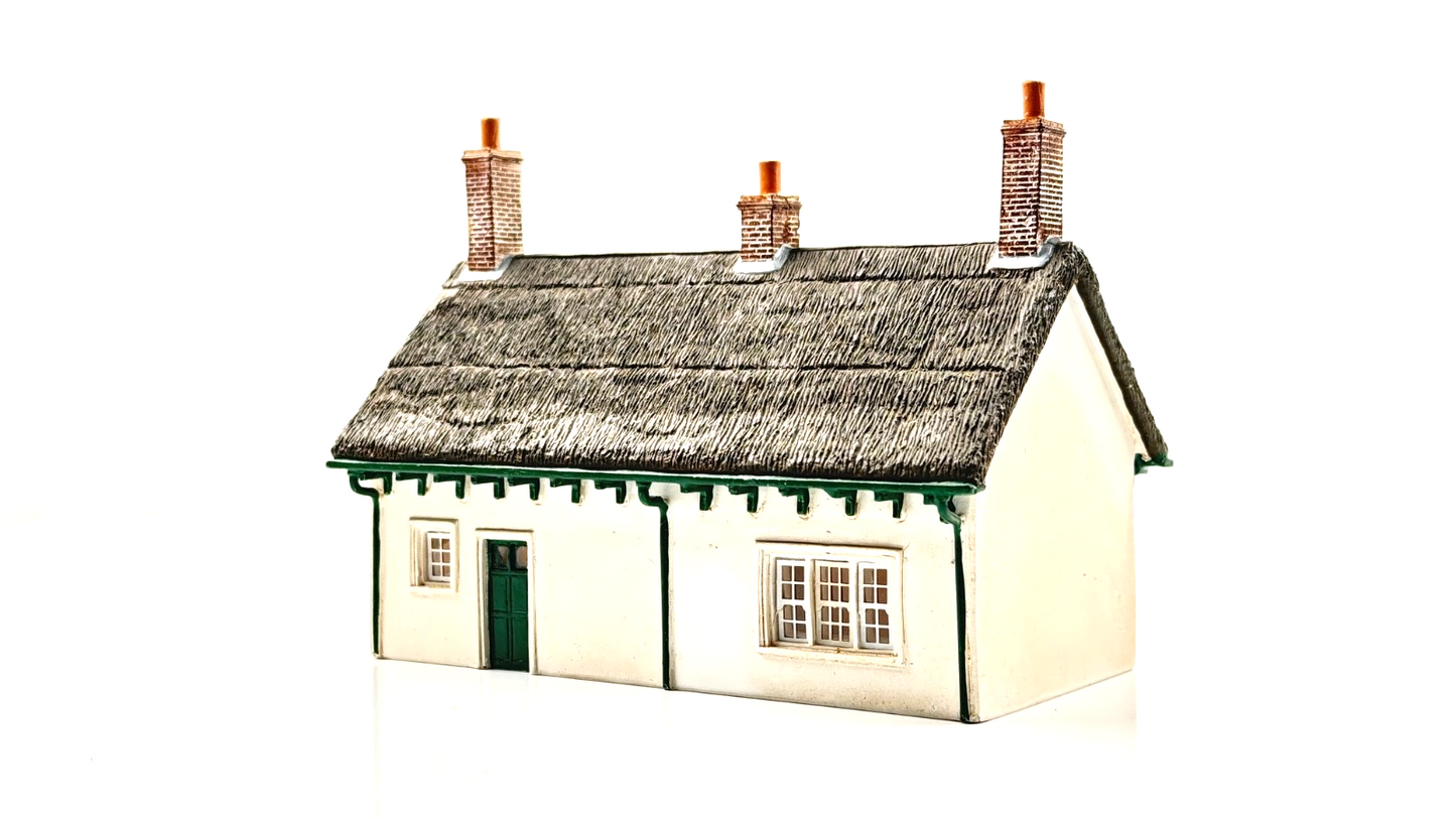 HORNBY 00 GAUGE SKALEDALE - R8705 - SARACENS HEAD PUB - UNBOXED