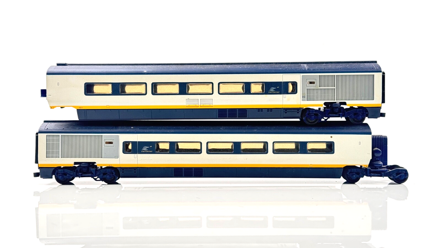 HORNBY HO/00 GAUGE - R647 - EUROSTAR 4 CAR EMU TRAIN SET - BOXED