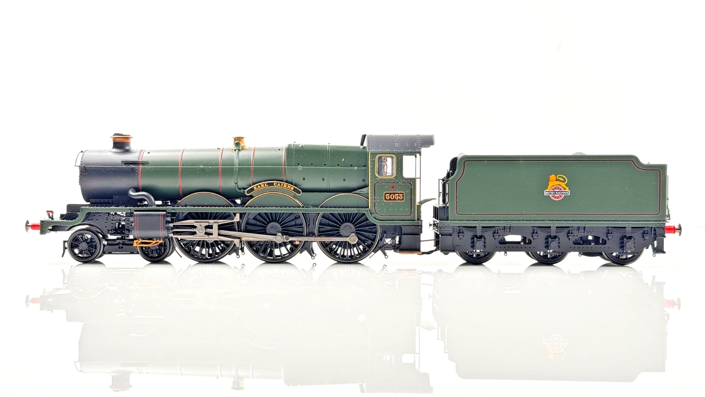 HORNBY 00 GAUGE - R2822 - BR GREEN 4-6-0 CASTLE CLASS 7P 'EARL CAIRNS' WATERMAN