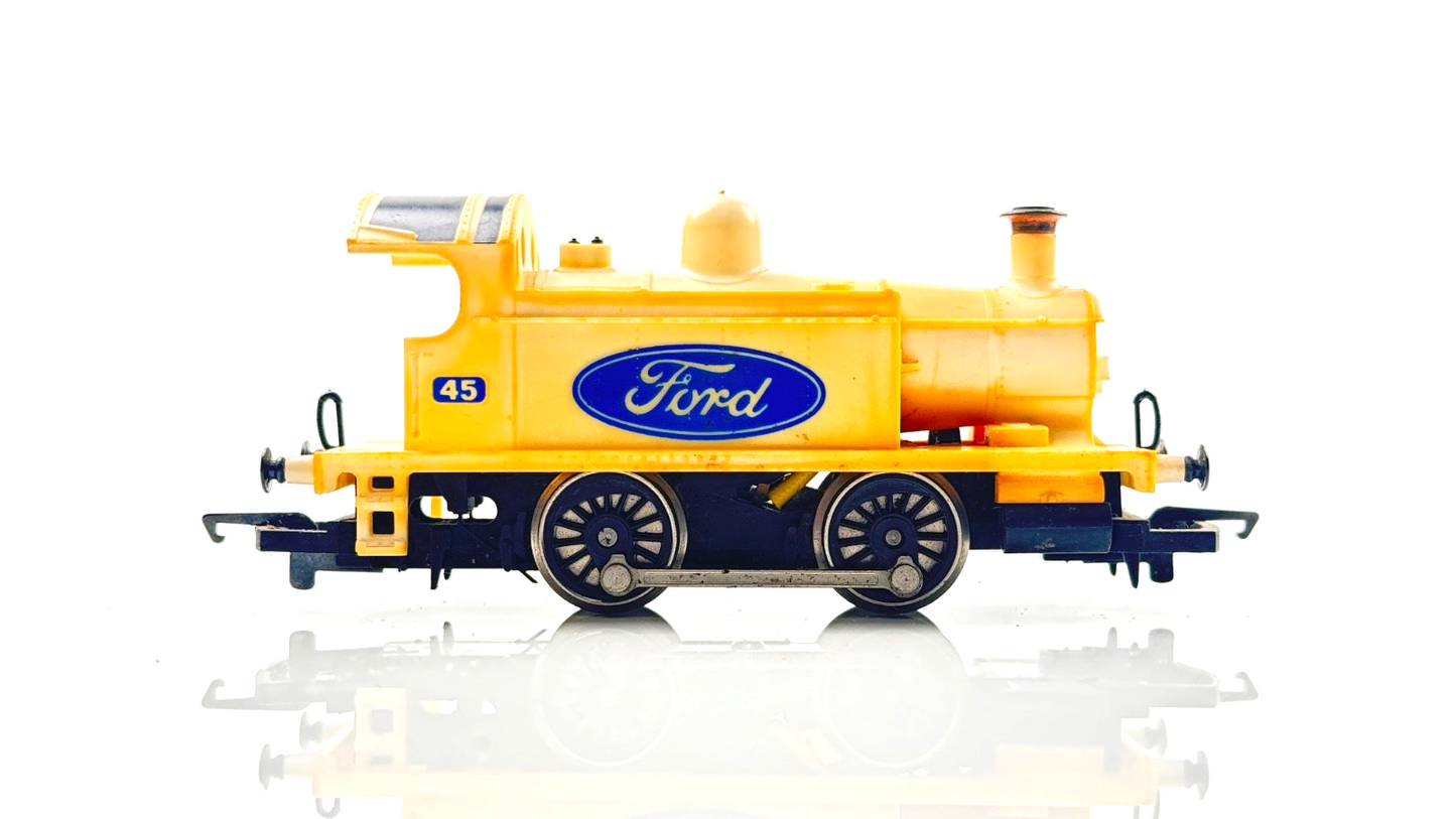 HORNBY 00 GAUGE - FORD MOTOR CARS 0-4-0 INDUSTRIAL TANK LOCOMOTIVE 45 - SPARES