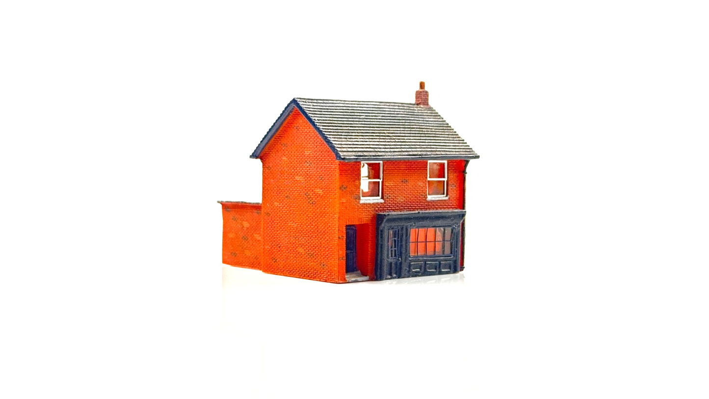 HORNBY N GAUGE LYDDLE END - N8011 - HANSONS BAKERY SHOP - BOXED