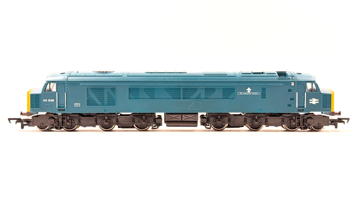 MAINLINE 00 GAUGE - CLASS 45 DIESEL 45039 BR BLUE MANCHESTER REGIMENT UNBOXED