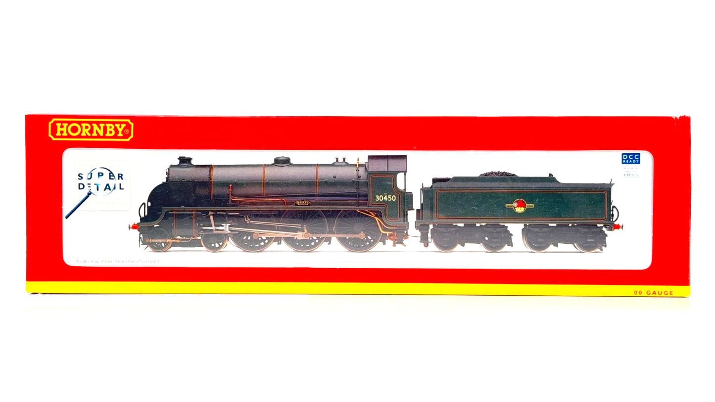 HORNBY 00 GAUGE - R2725 - BR 4-6-0 KING ARTHUR CLASS N15 'SIR KAY' 30450 - BOXED