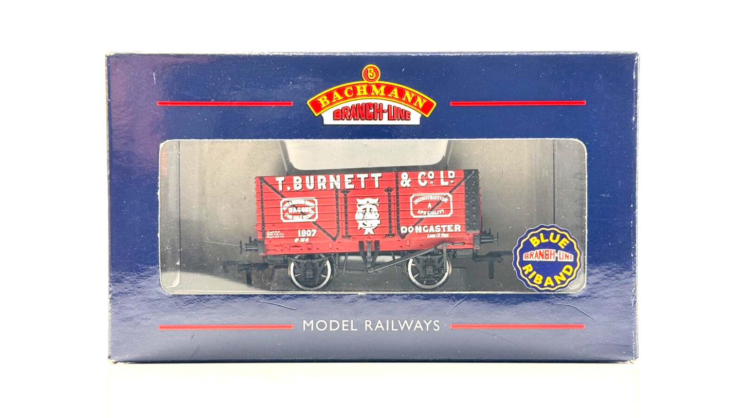 BACHMANN 00 GAUGE - 37-125K - 8 PLANK WAGON 'T BURNETT & CO' DONCASTER - BOXED