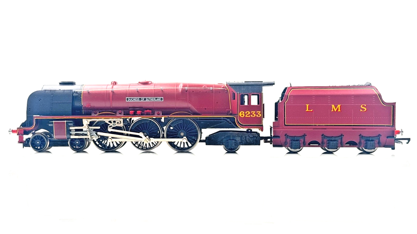HORNBY 00 GAUGE - R066 - LMS MAROON 4-6-2 "DUCHESS OF SUTHERLAND" 6233 BOXED
