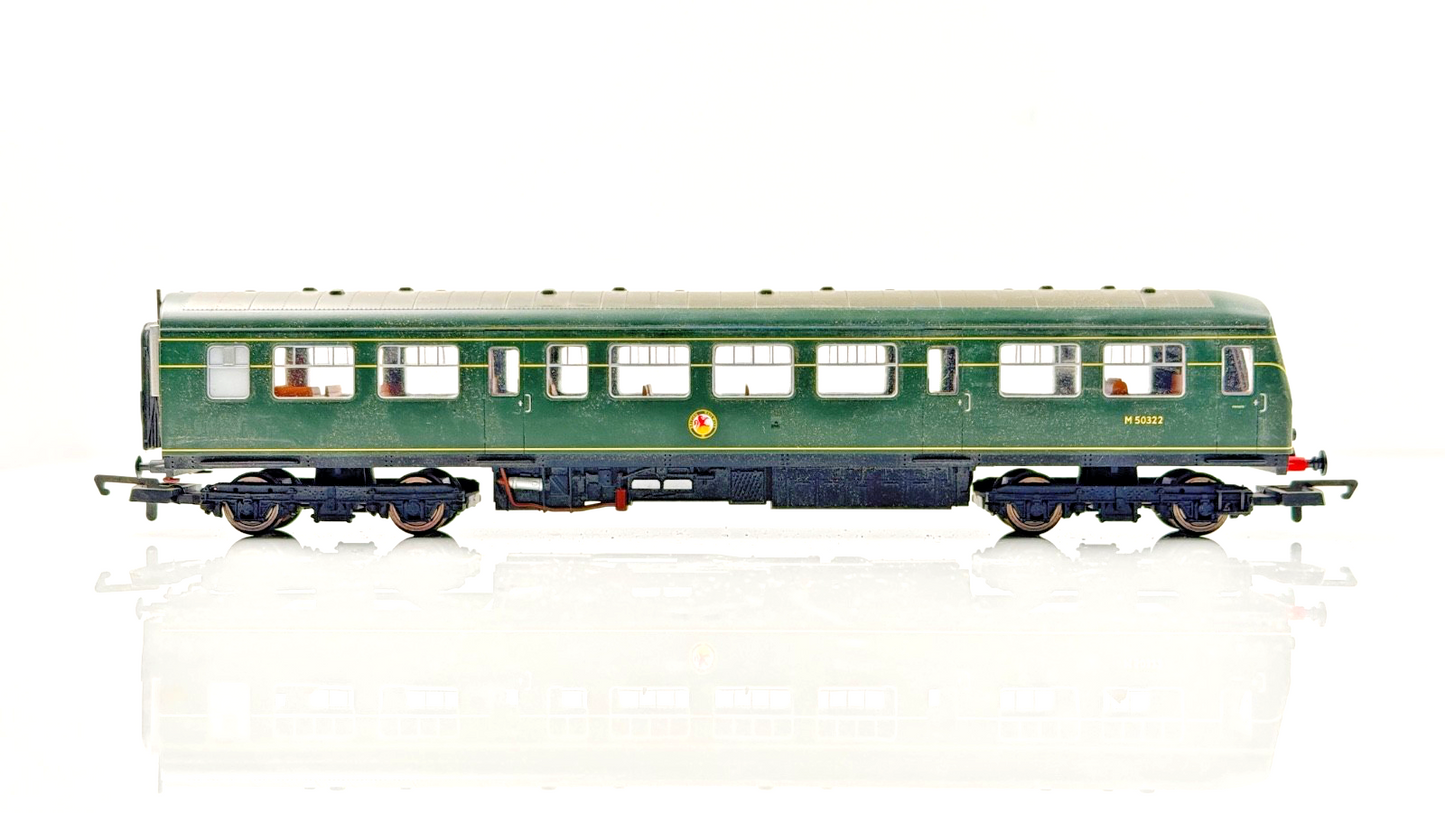 HORNBY 00 GAUGE - R2578 - CLASS 101 BRITISH RAIL BR GREEN 3 CAR DMU - UNBOXED