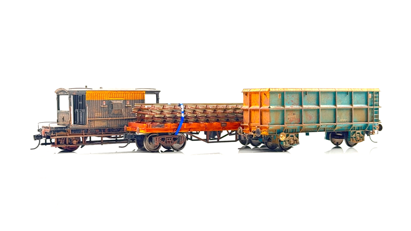 BACHMANN/LIMA 00 GAUGE - 3 X CIVIL ENGINEERS SCRAP TRAIN WAGONS - UNBOXED