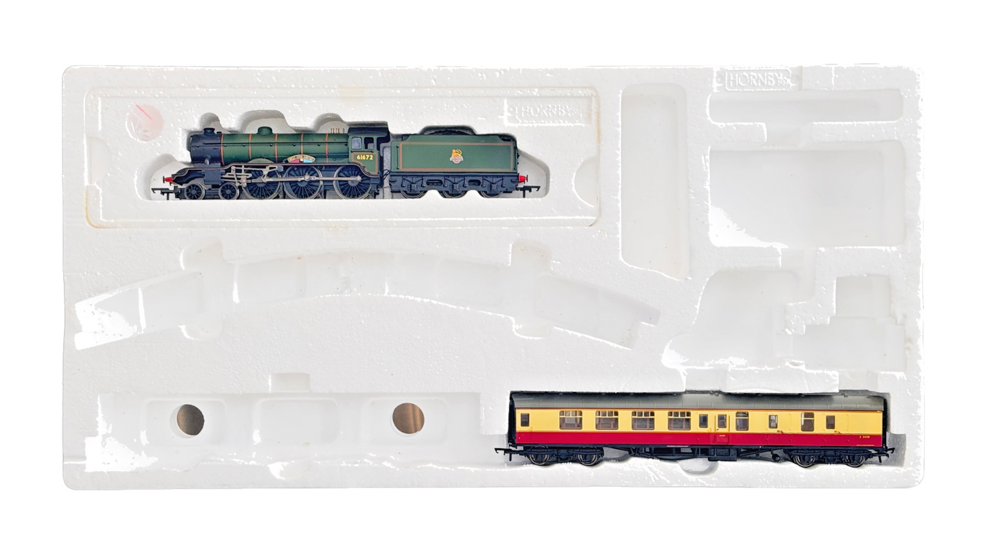 HORNBY 00 GAUGE - R1214 - BR GREEN ***WEST HAM UNITED/ONE CRIMSON COACH ONLY***