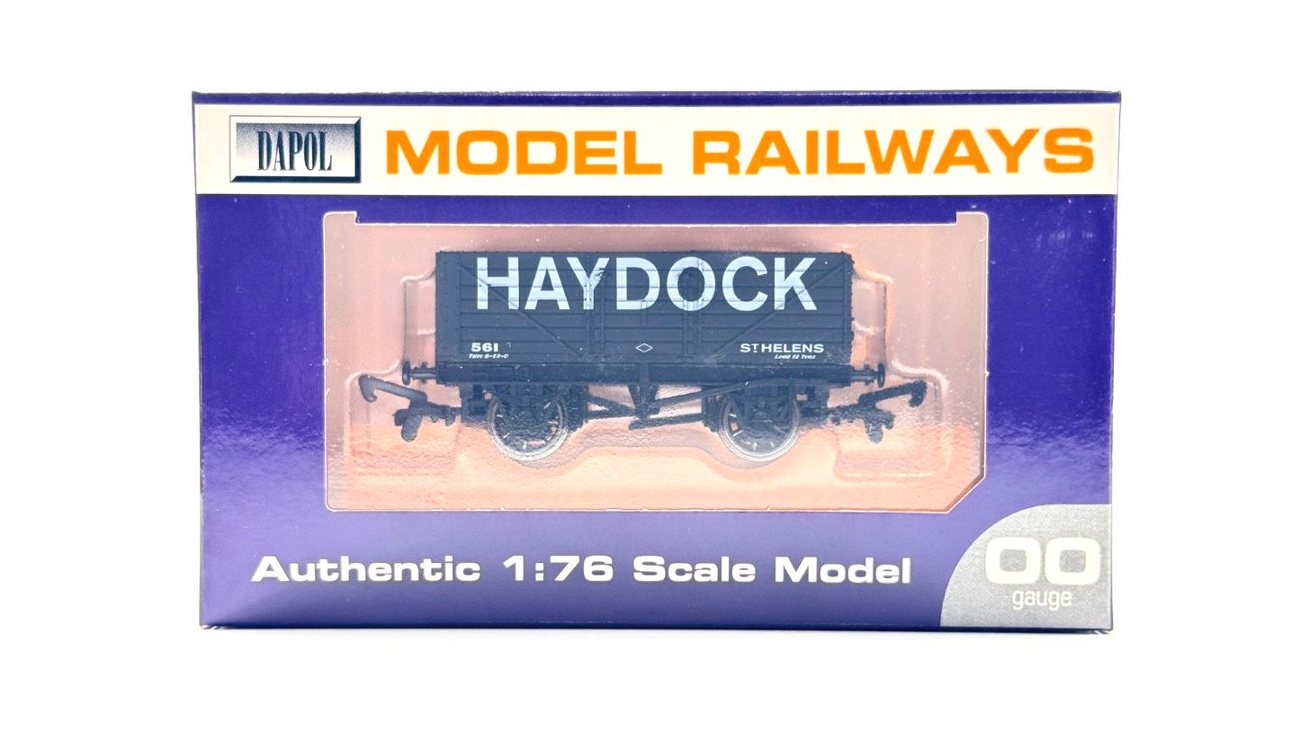 DAPOL 00 GAUGE - HAYDOCK ST HELENS PLANK WAGON NO.561 (LIMITED EDITION)