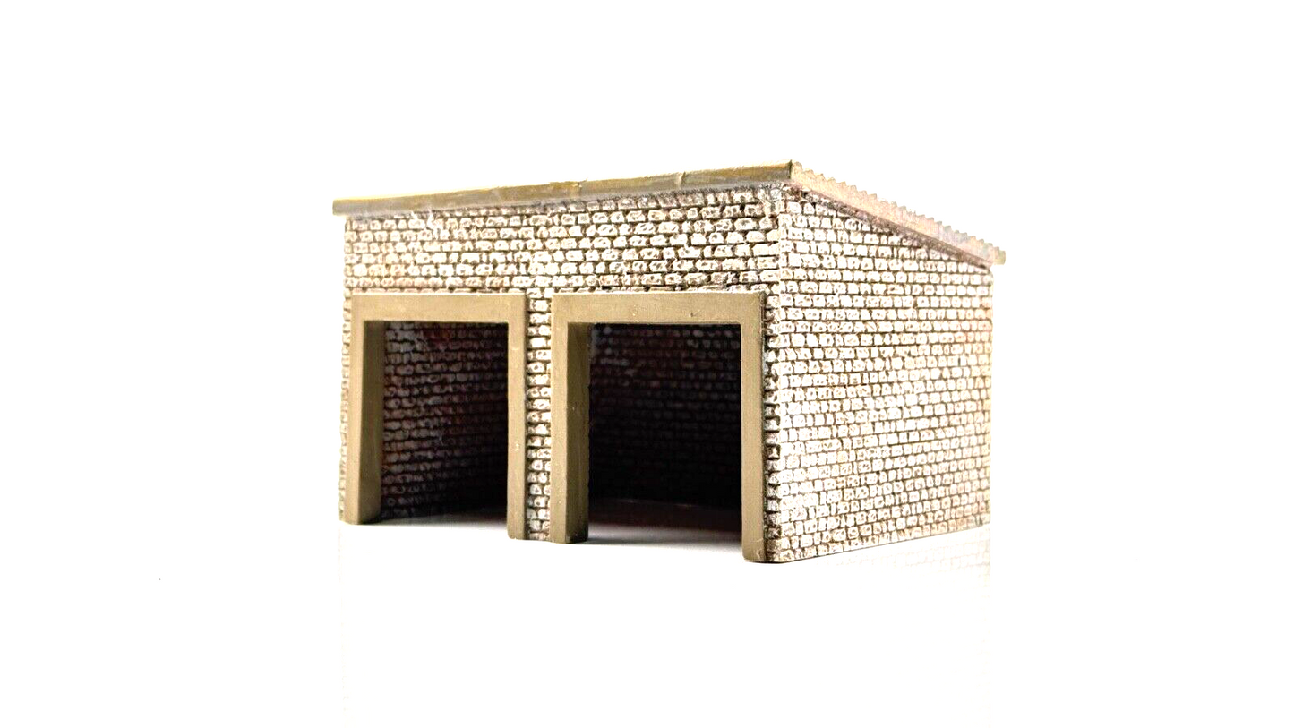 HORNBY 00 GAUGE SKALEDALE - R8609 - HOME FARM MACHINE STORE - UNBOXED