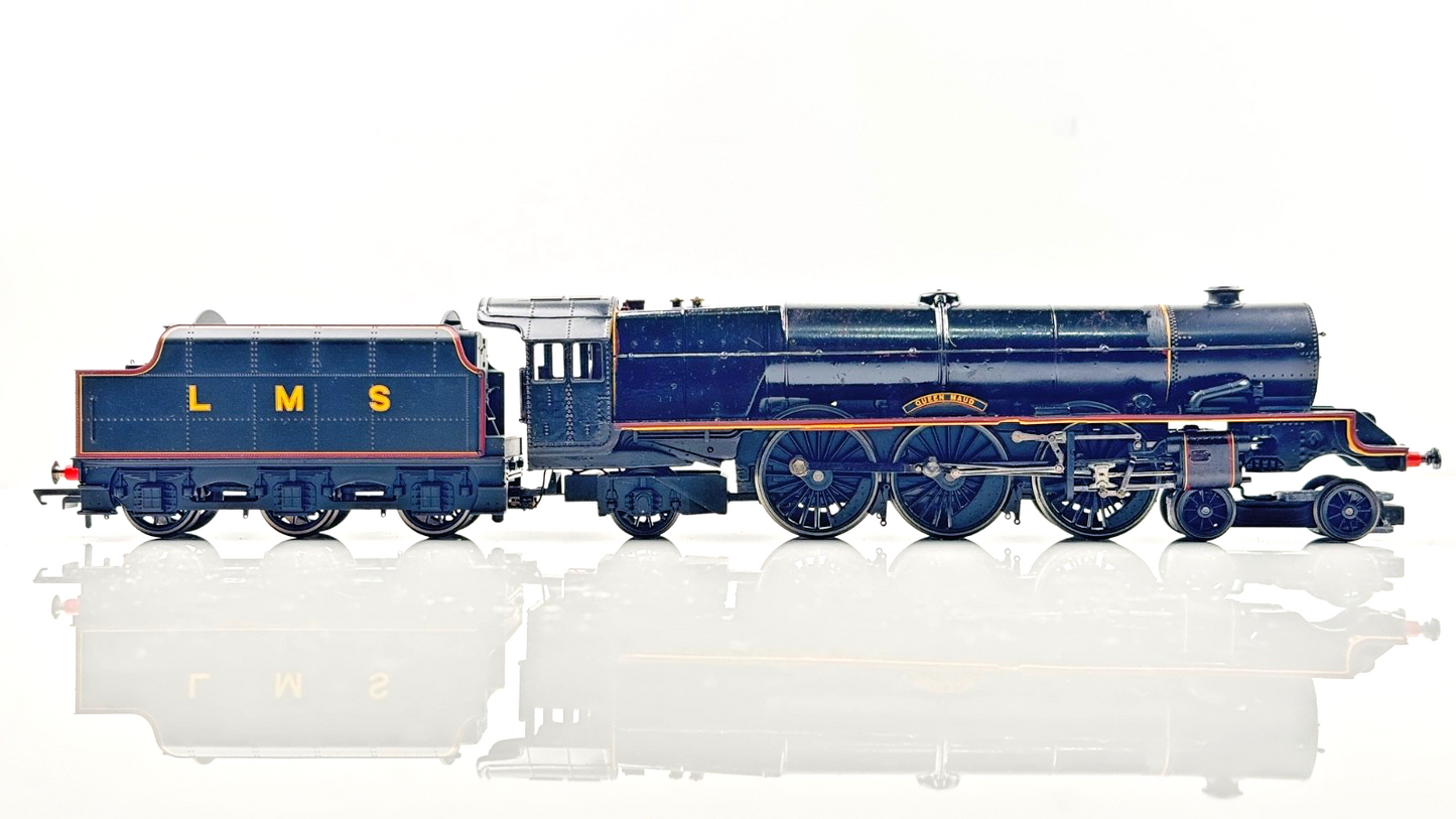 HORNBY 00 GAUGE - LMS BLACK 4-6-2 PRINCESS 'QUEEN MAUD' 6211 - UNBOXED REPAINTED