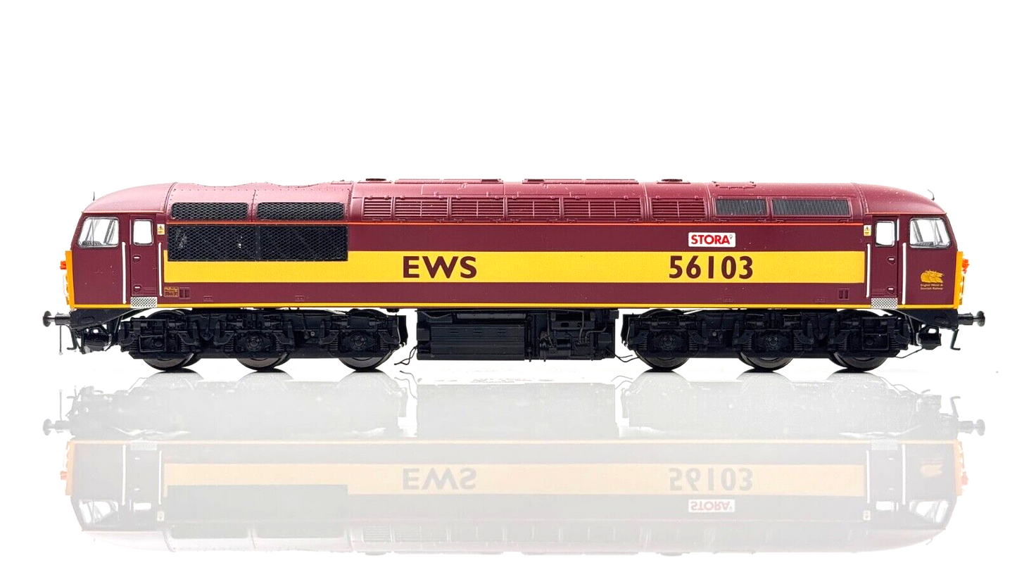 HORNBY 00 GAUGE - R2750 - CLASS 56 DIESEL 56103 EWS MAROON GOLD 'STORA' - BOXED