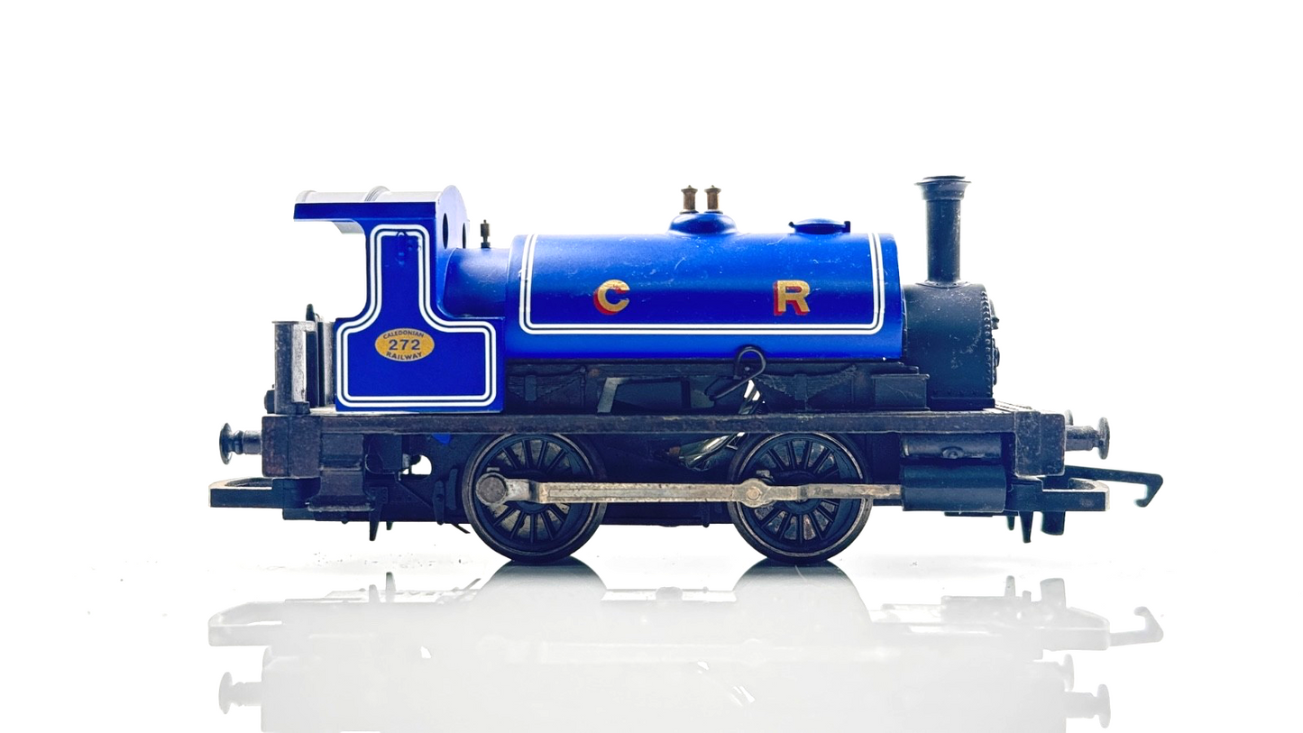 HORNBY 00 GAUGE - CALEDONIAN RAILWAY BLUE 0-4-0 INDUSTRIAL TANK 272 - UNBOXED