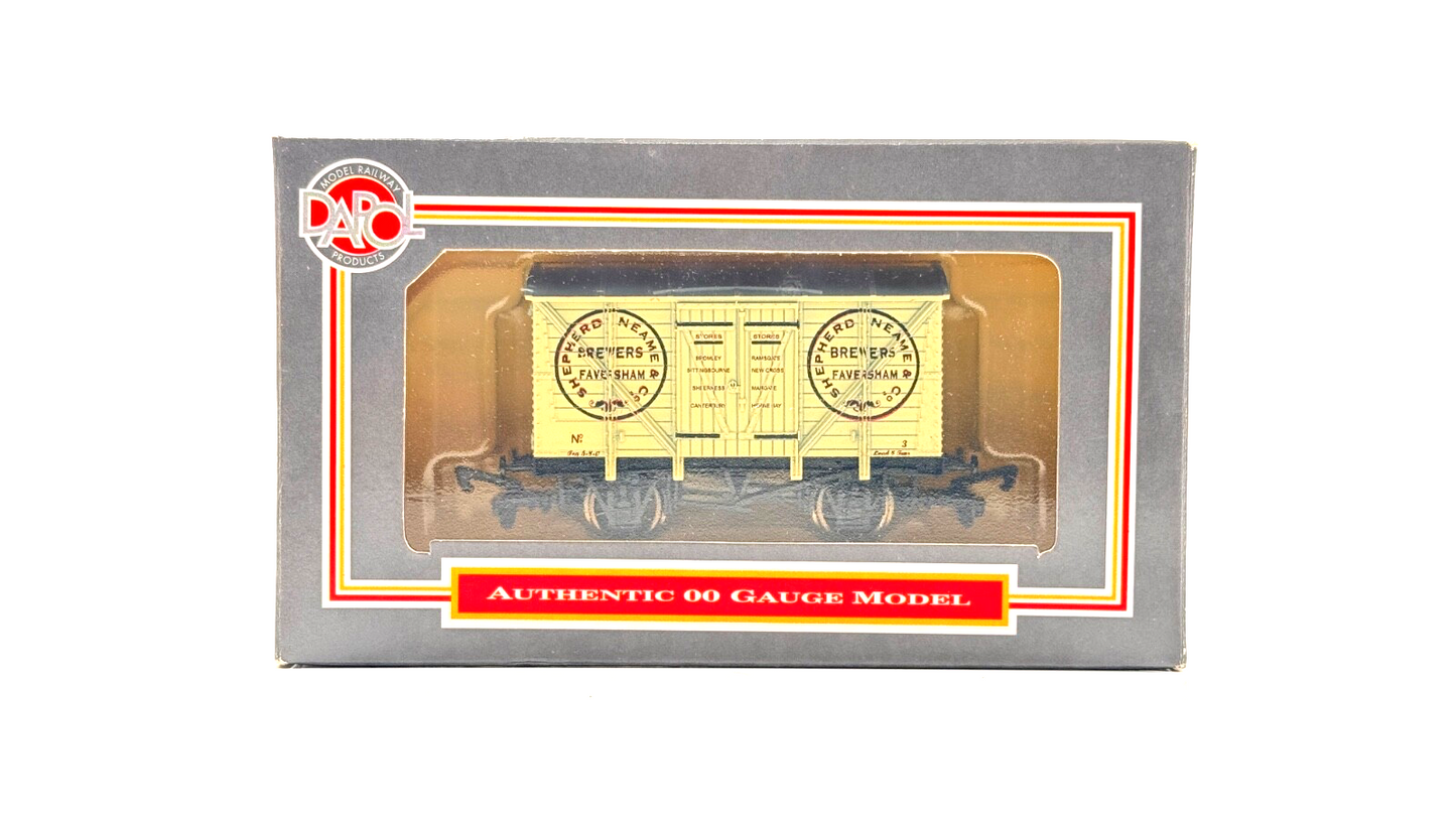 DAPOL 00 GAUGE - SHEPHERD NEAME BREWERS FAVERSHAM VENT VAN (LIMITED EDITION)