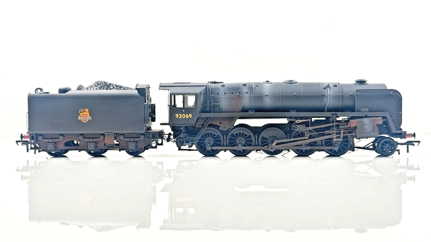 BACHMANN 00 GAUGE - 32-852A - BR STANDARD CLASS 9F 92069 BR BLACK WEATHERED