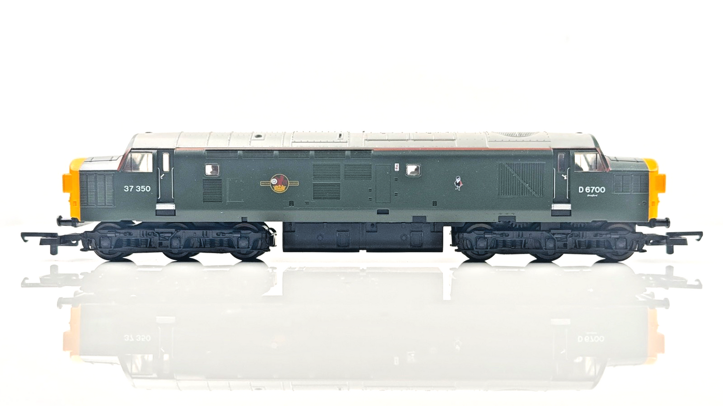 LIMA 00 GAUGE - 205287 - CLASS 37 DIESEL 37350 D6700 BR GREEN FYE - BOXED