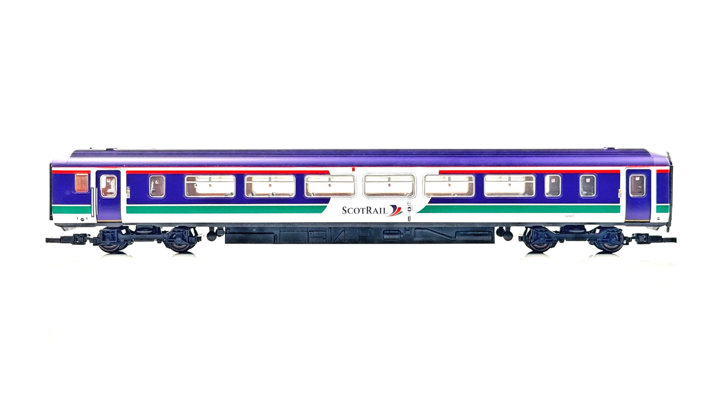 LIMA 00 GAUGE - L205119 - CLASS 156 DMU 2 CAR SCOTRAIL LIVERY 52447/57447 BOXED
