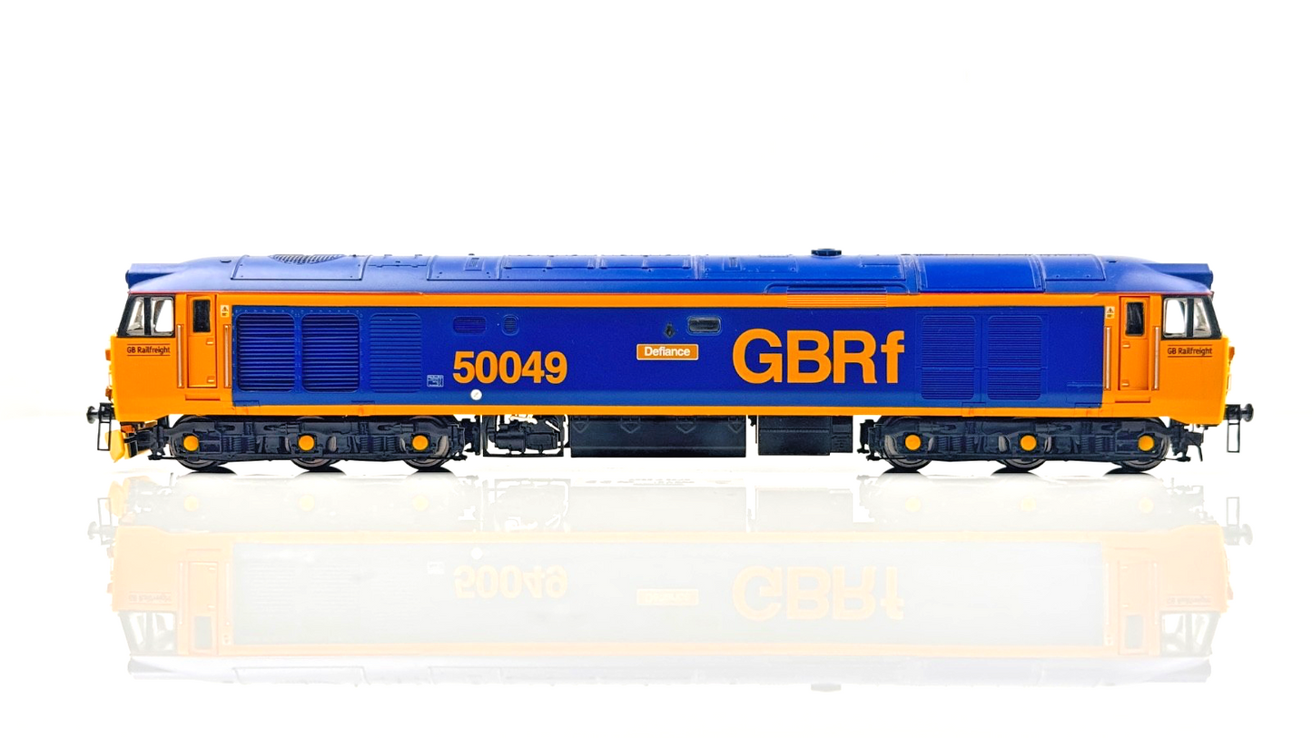 HORNBY 00 GAUGE - R3883 - CLASS 50 DIESEL 50049 GBRF DEFIANCE - BOXED