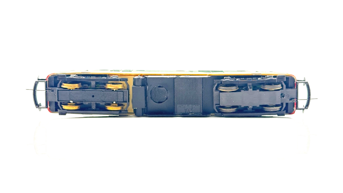 LIMA/SILVER FOX 00 GAUGE - CLASS 23 DIESEL BABY DELTIC BR GREEN D5905 - BOXED