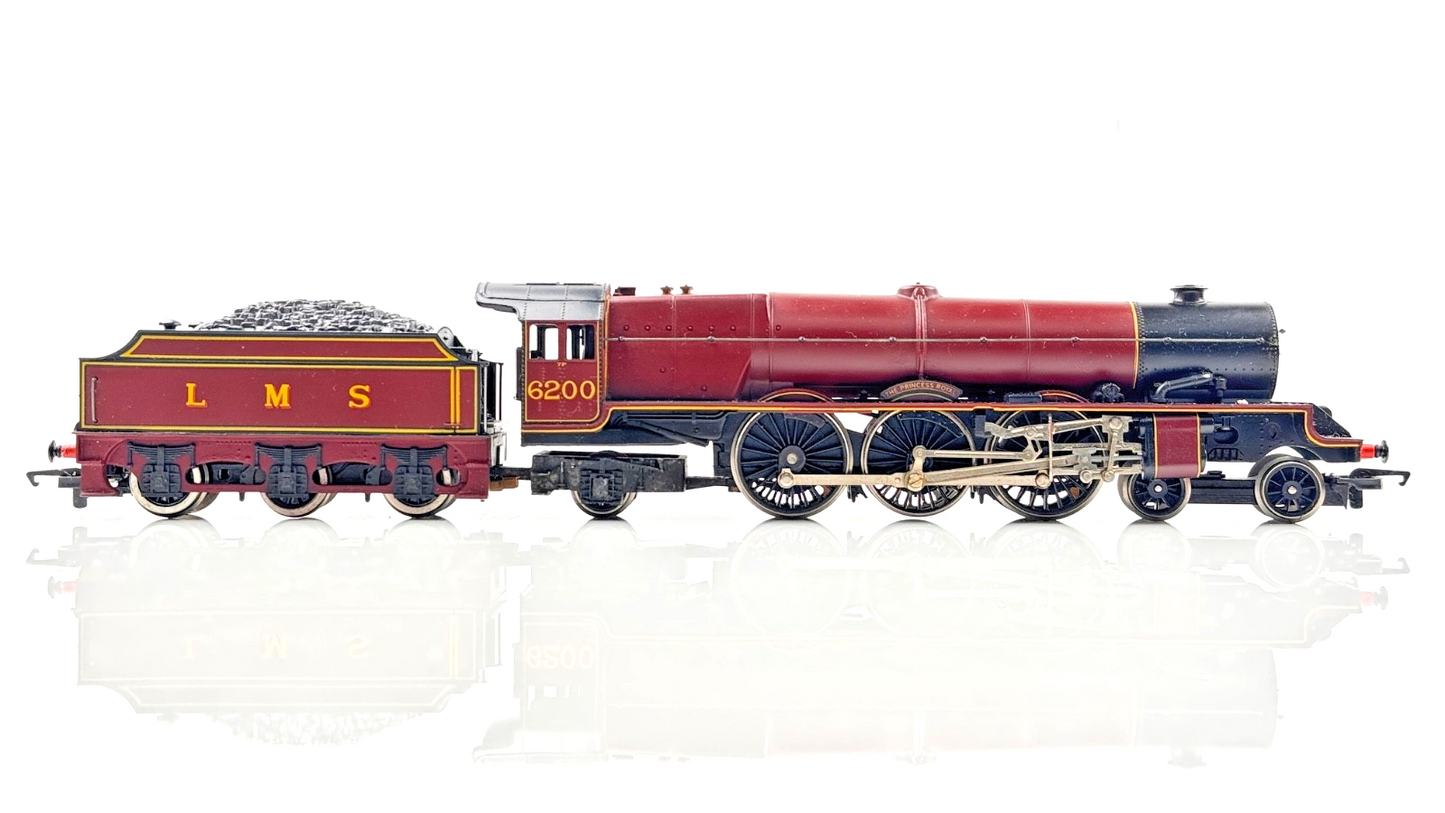 HORNBY 00 GAUGE - R050 - LMS MAROON 4-6-2 CLASS 7P 'THE PRINCESS ROYAL' - BOXED