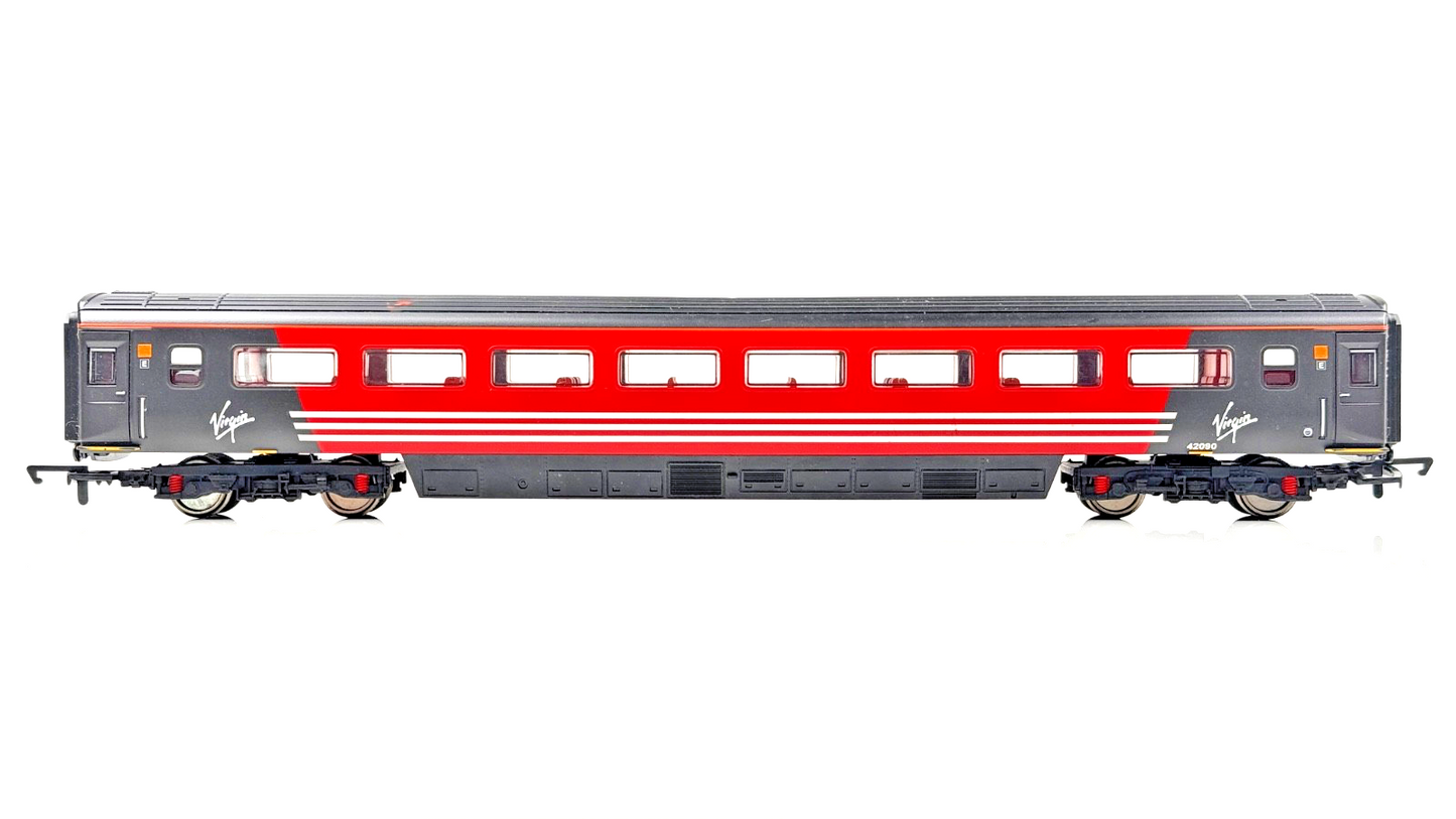 HORNBY 00 GAUGE - RAKE OF 3 VIRGIN TRAINS MK3 COACHES INCLUDING BUFFET CAR - UB