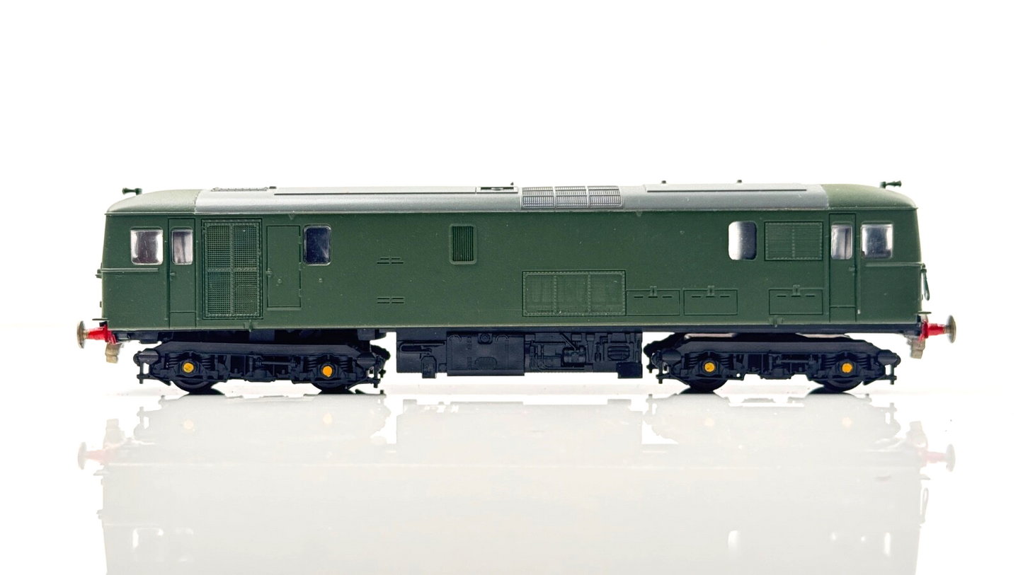 LIMA 00 GAUGE - CLASS 73 ELECTRO DIESEL PLAIN GREEN REFINISHED - REP BOX