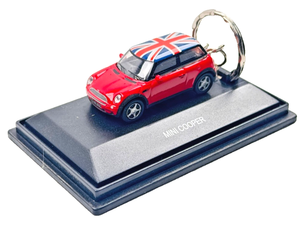 CARARAMA/M&S 1/87 SCALE - MINI COOPER UNION JACK RED KEYRING ACCESSORY